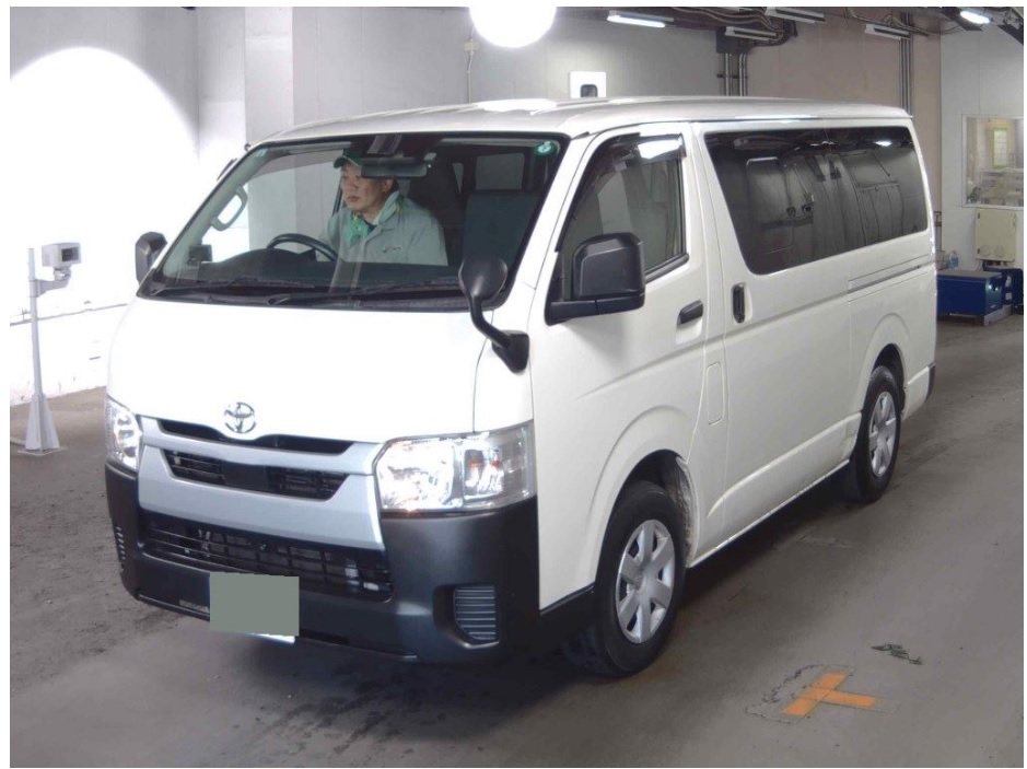 TOYOTA HIACE GL